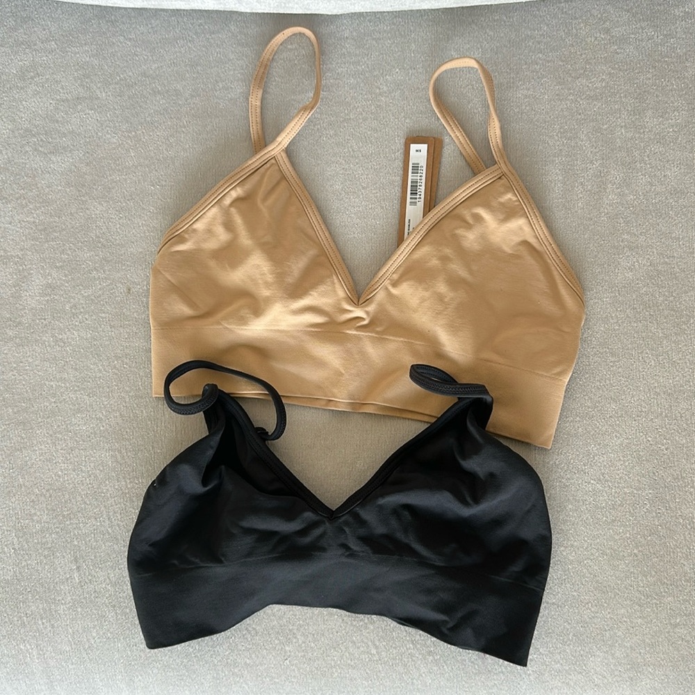 Set of two SKIMS smoothing seamless scoop bralettes